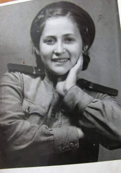 Молодість Валентини Петрейчук